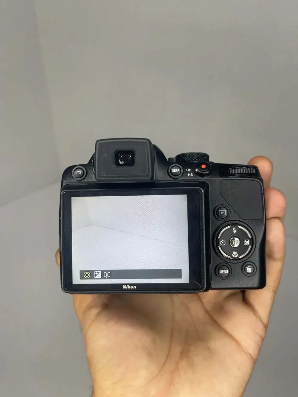 Nikon COOLPIX P100 10.3MP Digital Camera with 26x Optical Zoom